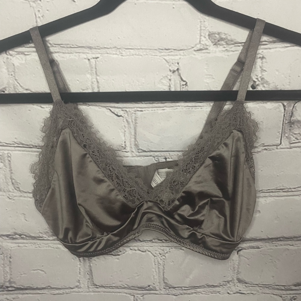 Auden Satin Lace Bralette - Charcoal